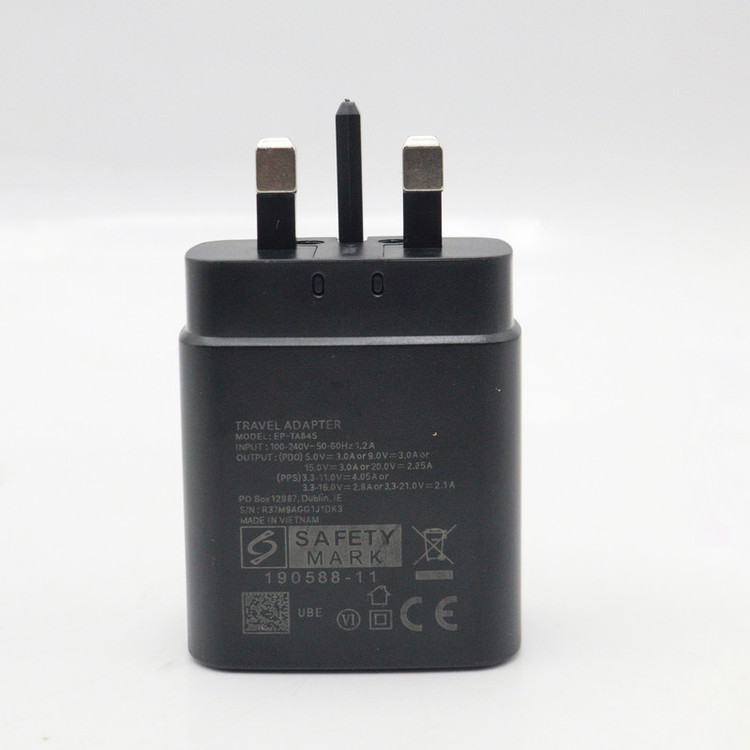 شارژر دیواری 45 وات مدل YP-45W/USB-C به همراه کابل USB-C
